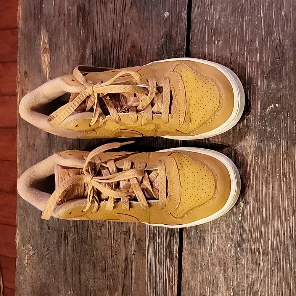 Boys Nike Hi tops